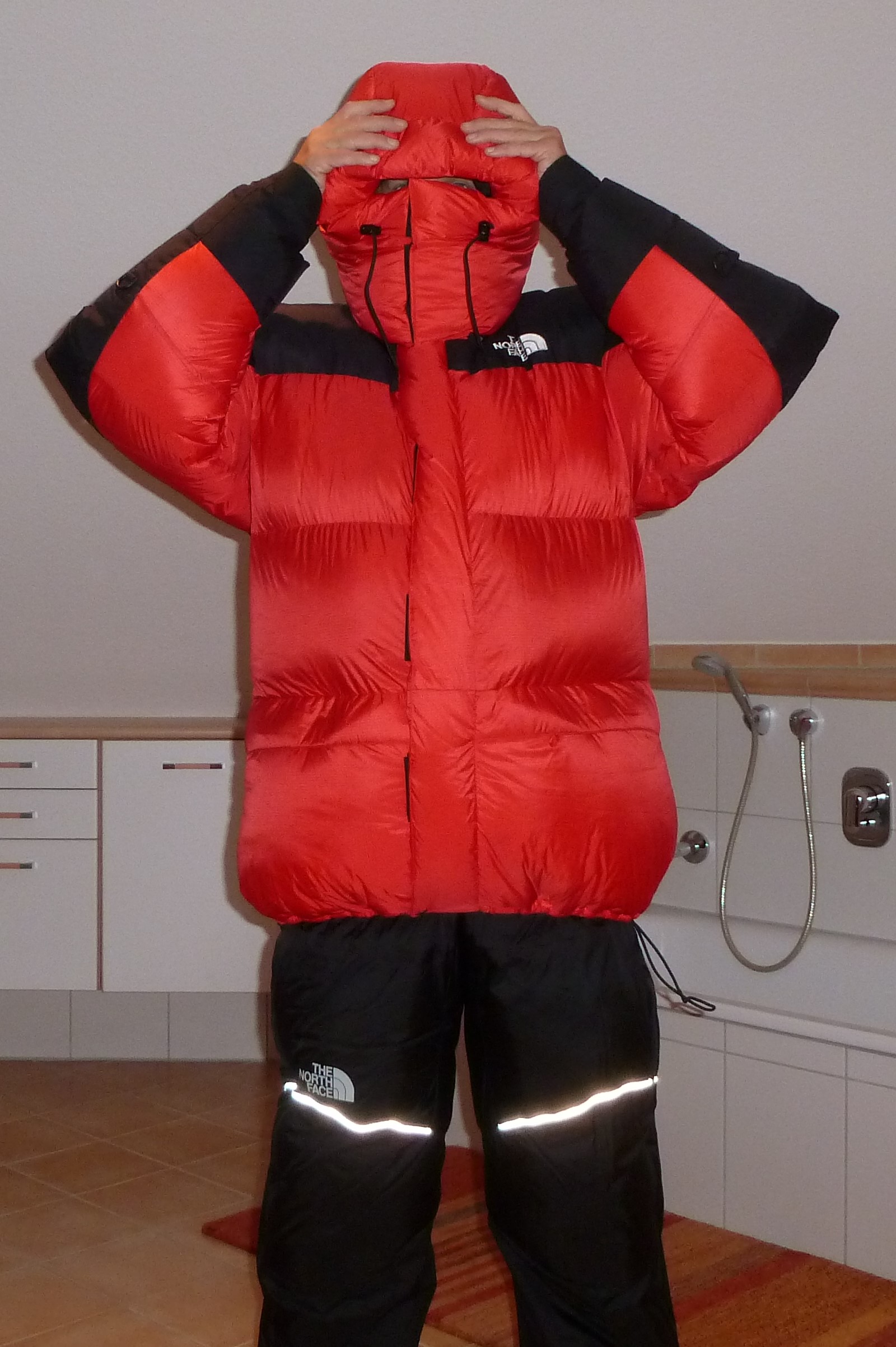 TheNorthFace_Baltoro_red_7.jpg